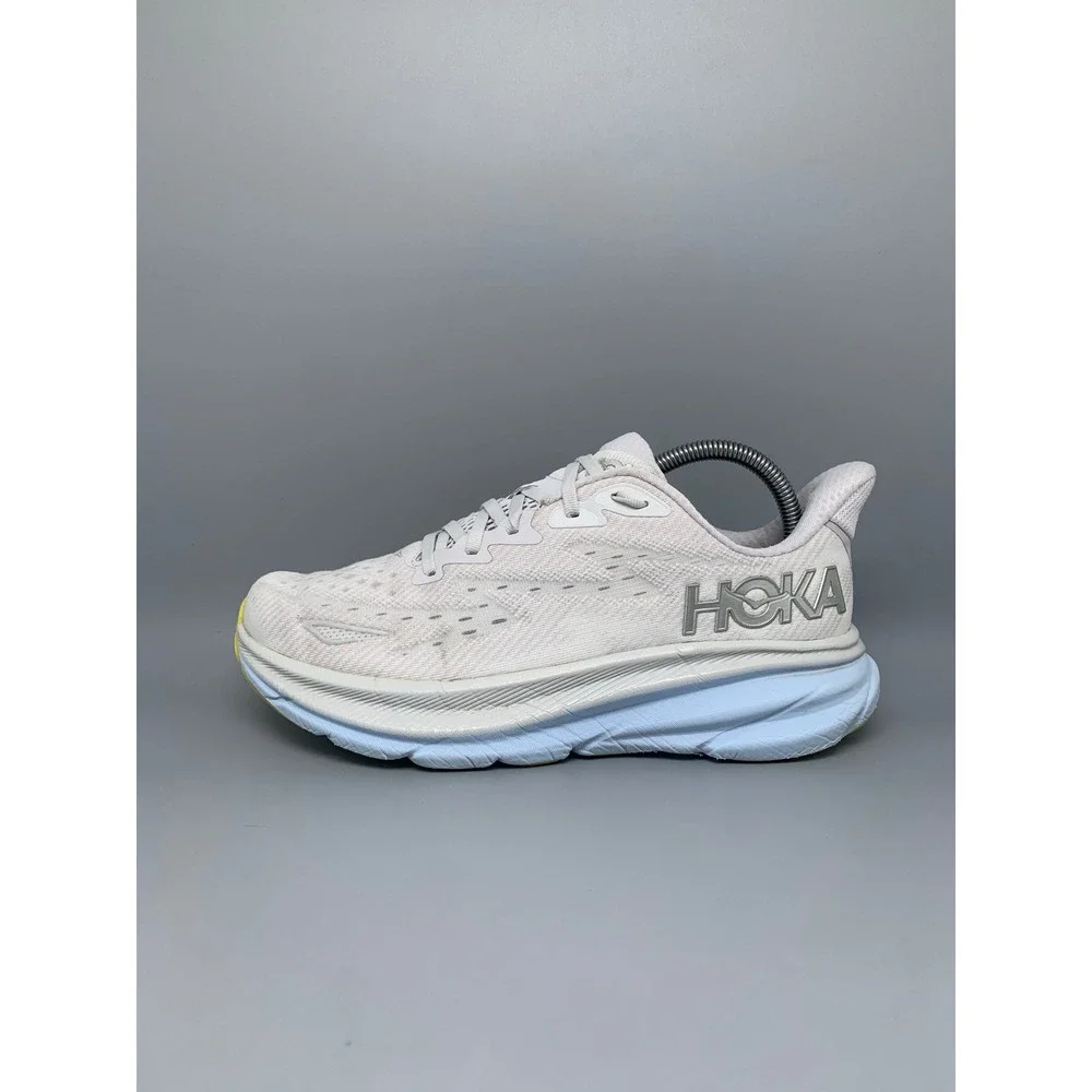 Hoka One‎ Clifton 9 Nimbus Silver Running Shoes Women's Sz 9B